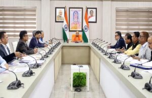 मुख्यमंत्री ने मेरठ, कानपुर और मथुरा-वृंदावन की विकास कार्ययोजना की समीक्षा की