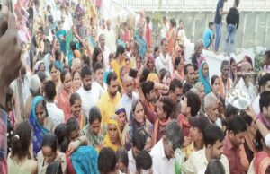 ध्वजारोहण के क्षण भक्तिमय हुई अयोध्या, चारों दिशाओं में गूंजा जय श्रीराम