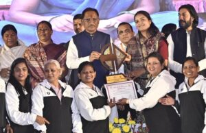 रायपुर : विशेष लेख : नई उड़ान, नया क्षितिज – छत्तीसगढ़ में महतारियों के सशक्तिकरण की कहानी
