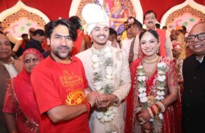 अभिमन्यु–इशिता बने जीवनसाथी: बाबा रामदेव ने कराए मंत्रोच्चार, मोहन यादव की धमाकेदार थिरकन चर्चा में