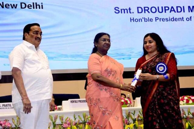 award1.jpg