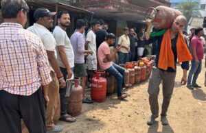 MP में LPG संकट: होटल में गैस खत्म, मेन्यू बदला; भोपाल-इंदौर में इंडक्शन पर पक रहा खाना, घरेलू सिलेंडर के लिए 8 घंटे कतार