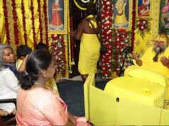 राष्ट्रपति द्रौपदी मुर्मू ने वृंदावन आश्रम में प्रेमानंद महाराज से की मुलाकात, राधे-राधे से हुआ स्वागत