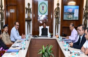पश्चिम एशिया की परिस्थितियों पर मुख्यमंत्री की उच्चस्तरीय समीक्षा: वीडियो कॉन्फ्रेंसिंग के माध्यम से कमिश्नर, आईजी और कलेक्टरों को दिए निर्देश