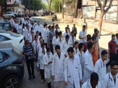MP के मेडिकल कॉलेजों में 8 हजार डॉक्टर्स हड़ताल पर, स्टापेंड संशोधन लागू न होने पर प्रदर्शन से इलाज ठप