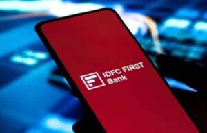 IDFC फर्स्ट बैंक फ्रॉड पर बड़ी कार्रवाई: 19 ठिकानों पर छापे, 90 से ज्यादा अकाउंट फ्रीज
