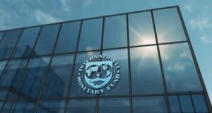 कमजोर टैक्स सिस्टम से अटकी पाकिस्तान की राह, IMF से 1 अरब डॉलर की किस्त पर बातचीत ठप