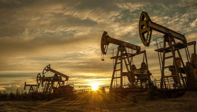 oil_crude_0A_105_1-2.jpg