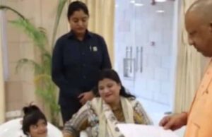 जनता दर्शन में सीएम की सीख: बच्चे से पूछा पढ़ाई का हाल, बोले- किताबों से दोस्ती करो, सोशल मीडिया कम चलाओ