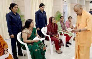 जनता दर्शन -मुख्यमंत्री ने की भावनात्मक अपील- परिवार सबसे बड़ी पूंजी, मिल-बैठकर हल करें पारिवारिक समस्याएं