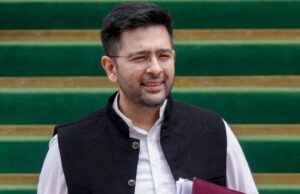 सांसदों के दलबदल पर एक्शन की तैयारी, संजय सिंह ने उठाई अयोग्यता की मांग