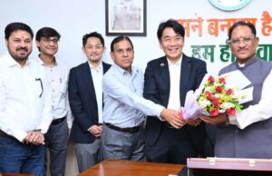 मुख्यमंत्री विष्णु देव साय से जापान के प्रतिनिधिमंडल की सौजन्य मुलाकात: निवेश, तकनीकी सहयोग और औद्योगिक विस्तार को लेकर हुई विस्तृत चर्चा