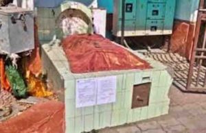 केजीएमयू में मजारों पर अंतिम प्रहार, 15 दिन का मिला अल्टीमेटम, नोटिस की मियाद हुई खत्म