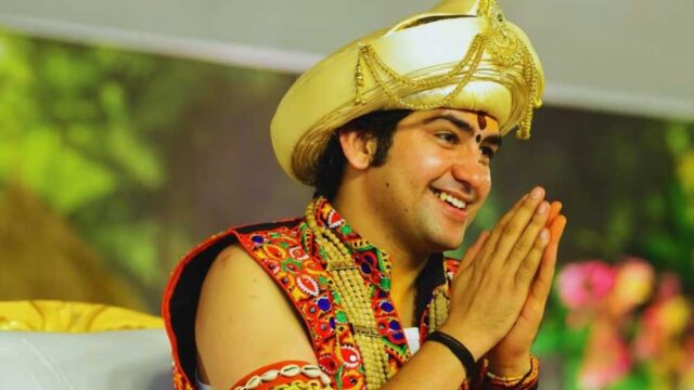 Dhirendra_Krishna_Shastri_63_1-2.jpg