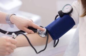 देश में हर 5वां व्यक्ति हाई BP का शिकार, AIIMS डॉक्टर बोले- सिर्फ 2 पॉइंट कम होने से टल सकता है हार्ट अटैक