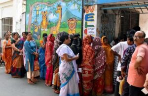 बंगाल के 15 मतदान केंद्रों पर री-पोलिंग, 9 बजे तक 16.23% वोटिंग