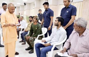 जनता दर्शन में सीएम योगी का सख्त संदेश,बच्चों को स्कूल भेजें, नौकरी में सिफारिश नहीं चलेगी