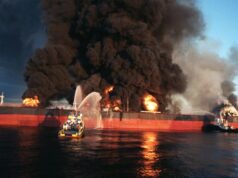 Iran-US War: फिर बंद हुआ होर्मुज, समंदर में अमेरिका-ईरान आमने-सामने; UN में भारत का कड़ा संदेश, 3 भारतीय क्रू का मामला गंभीर