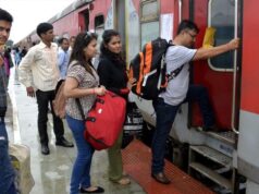 वेटिंग टिकट यात्रियों के लिए खुशखबरी! अब चलती ट्रेन में भी बुक कर सकेंगे कन्फर्म सीट