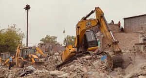 वाराणसी दालमंडी मामले में बड़ी राहत, इलाहाबाद हाईकोर्ट ने बुलडोजर कार्रवाई पर लगाई रोक