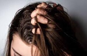 ऑयली बालों से परेशान हैं? जानें कारण और आसान घरेलू उपाय