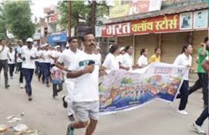 सक्ती में मैराथन दौड़ के जरिए विकास का संदेश, ‘12 साल विश्वास और जनकल्याण के’ थीम रही खास