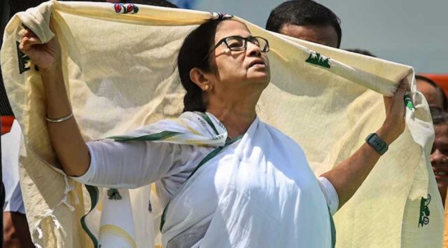 Mamata_Banerjee_107_1-2.jpg