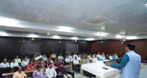शिक्षु अधिकारियों ने यूपीएसआईएफएस जाकर समझीं बारीकियां