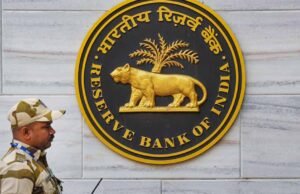 RBI का बड़ा एक्शन: इस बैंक पर 6 महीने का प्रतिबंध, खाताधारकों में बढ़ी चिंता