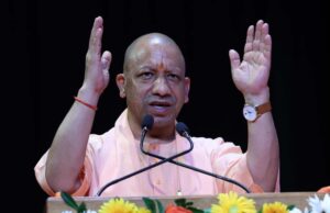 वस्त्रोद्योग के लिए नई कौशल विकास व्यवस्था तैयार हो, ग्रामोद्योग और माटीकला क्षेत्र में रोजगार की संभावनाओं को मिले नई गति : मुख्यमंत्री