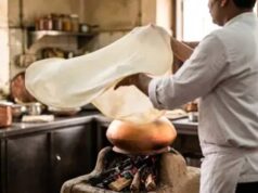 घर पर बनाएं पापड़ जैसी पतली मटका रोटी, जानें आसान रेसिपी और टिप्स
