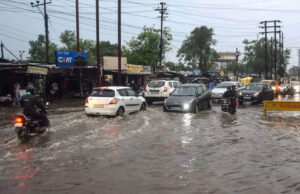 MP Weather Update: मध्य प्रदेश में फिर मेहरबान मानसून, 15 जिलों में भारी से अति भारी बारिश का अलर्ट, 4 दिन जमकर बरसेंगे बादल