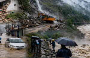उत्तराखंड से हिमाचल तक बारिश का कहर, चारधाम रूट पर येलो अलर्ट, कांगड़ा में फ्लैश फ्लड से भारी तबाही