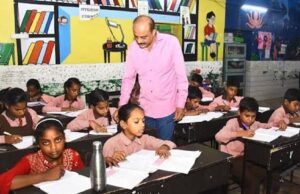 यूपी के राजकीय माध्यमिक स्कूलों में सरप्लस शिक्षकों की नई सूची आरटीई मानकों से बनेगी