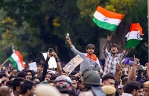 NEET आंदोलन में परिवारों के विरोध के बावजूद जंतर-मंतर पहुंचे हजारों Gen Z युवा