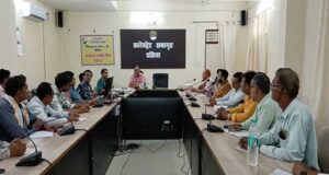 दतिया में निर्वाचन आयोग के दिशा-निर्देशों के अनुरूप प्रशासन सक्रिय