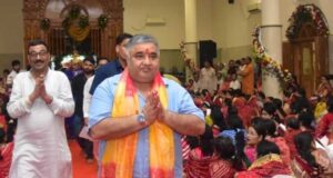 माँ बनभौरी धाम में नतमस्तक हुए पर्यटन एवं संस्कृति मंत्री राजेश अग्रवाल, प्रदेश की सुख-समृद्धि और खुशहाली की कामना की