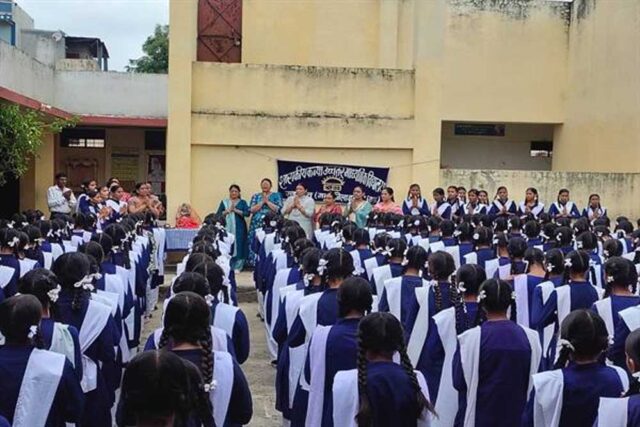 School_012-2.jpg