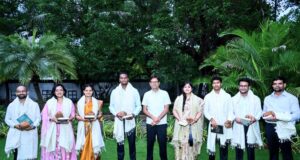 यूपीएससी 2025 के छत्तीसगढ़ टॉपरों ने वित्त मंत्री ओपी चौधरी से की सौजन्य मुलाकात