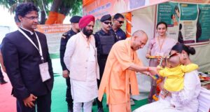 बेटी और व्यापारी की सुरक्षा से खिलवाड़ करने वालों की जगह है जेल या जहन्नुम में – सीएम योगी