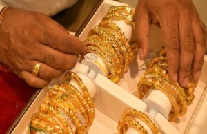 Gold Price Crash: सोने-चांदी की कीमतों में बड़ी गिरावट, ₹6,000 तक सस्ता हुआ गोल्ड-सिल्वर; जानिए आज के ताजा भाव
