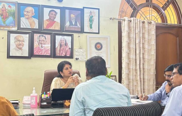 mahila_01-2.jpg