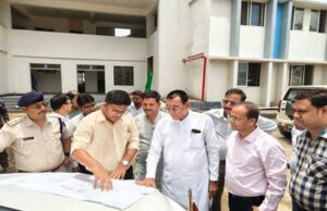 ब्यावरा के शा.सांदीपनि उ. मा. विद्यालय के निर्माणाधीन भवन का राज्यमंत्री पंवार ने किया निरीक्षण, समयबद्ध निर्माण के दिए निर्देश