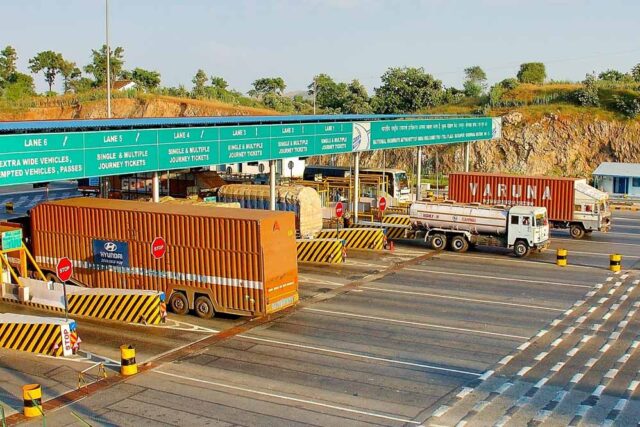 toll_plaza52_3-2.jpg