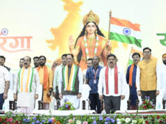 मुख्यमंत्री विष्णु देव साय ने हाथ में तिरंगा थामकर किया भव्य तिरंगा यात्रा का नेतृत्व