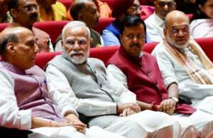 FCRA बिल पर NDA क्यों दिखा रहा नरमी? लोकसभा-राज्यसभा में दो-तिहाई बहुमत से कितनी दूर है सरकार