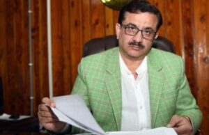 यूपी शिया सेंट्रल वक्फ बोर्ड पर ₹1,000 करोड़ के घोटाले का आरोप, 10-10 लाख में कब्रें बेचने का दावा