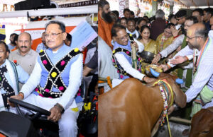 हरेली तिहार पर मुख्यमंत्री निवास में साकार हुई छत्तीसगढ़ की लोक संस्कृति, कृषि परंपरा और ग्रामीण जीवन की जीवंत झांकी