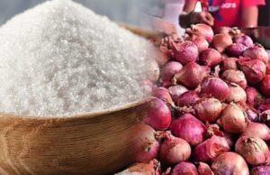 Onion Price Hike: चीनी के बाद अब प्याज ने रुलाया, कीमतों में अचानक तेज उछाल
