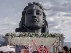 पलक पुरसवानी का ससुराल में ग्रैंड गृह प्रवेश, पति संग दिखा प्यार